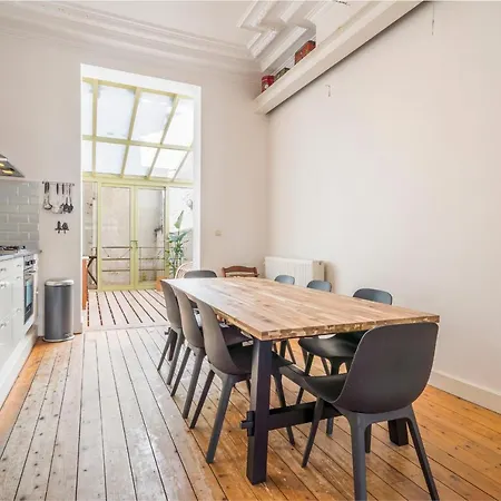 Apartment Characterful Town House Promenade, Fish Market, *
